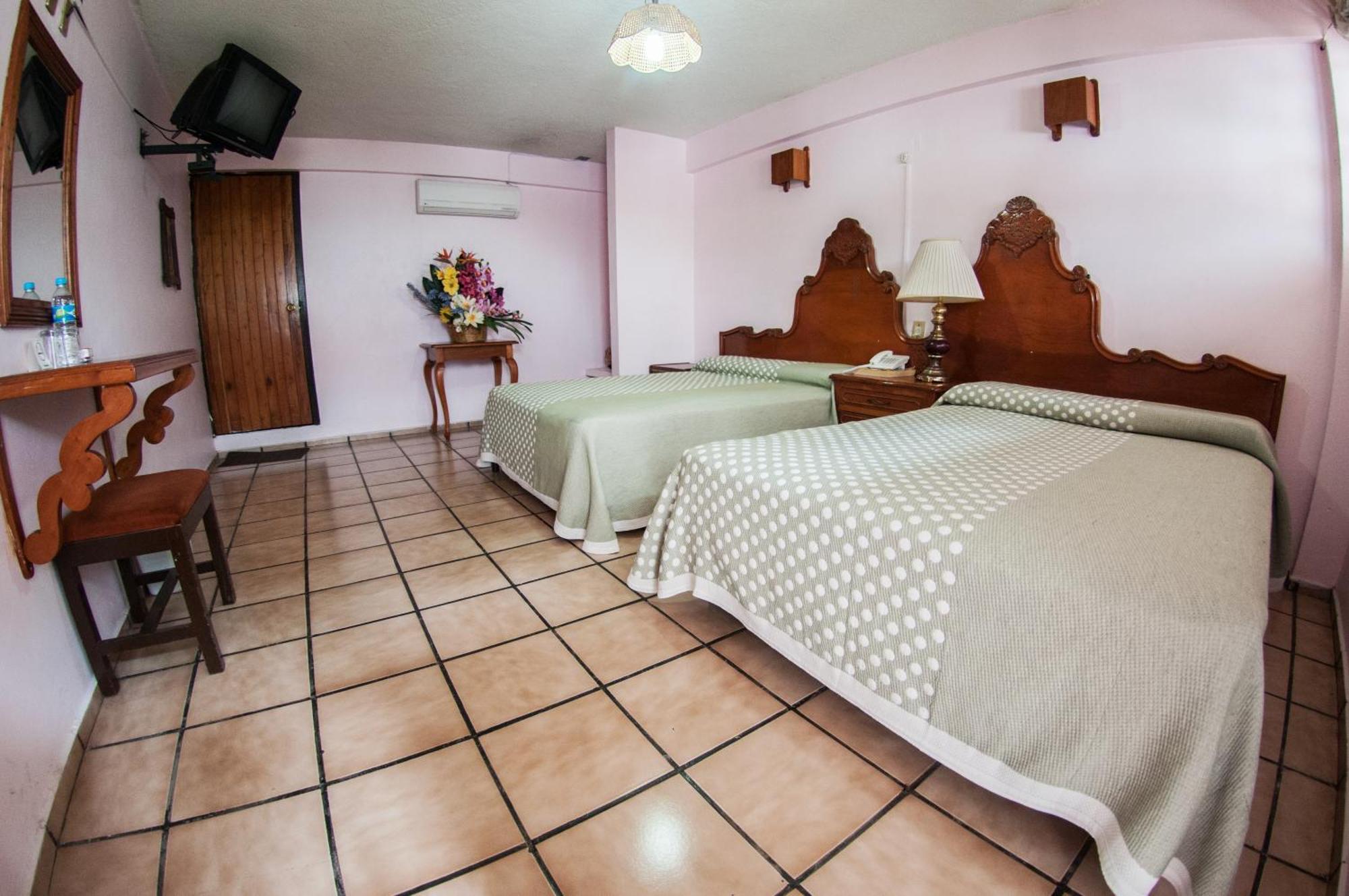 Hotel Michelle San Andrés Tuxtla Extérieur photo